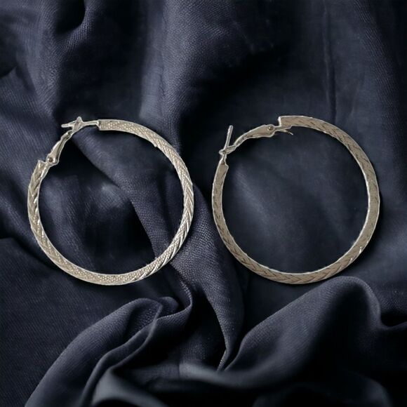 Large Hoop Earrings Bohemian Textured Vtg Silver Tone Hippie Pierced Flat Gypsy. - Picture 11 of 16